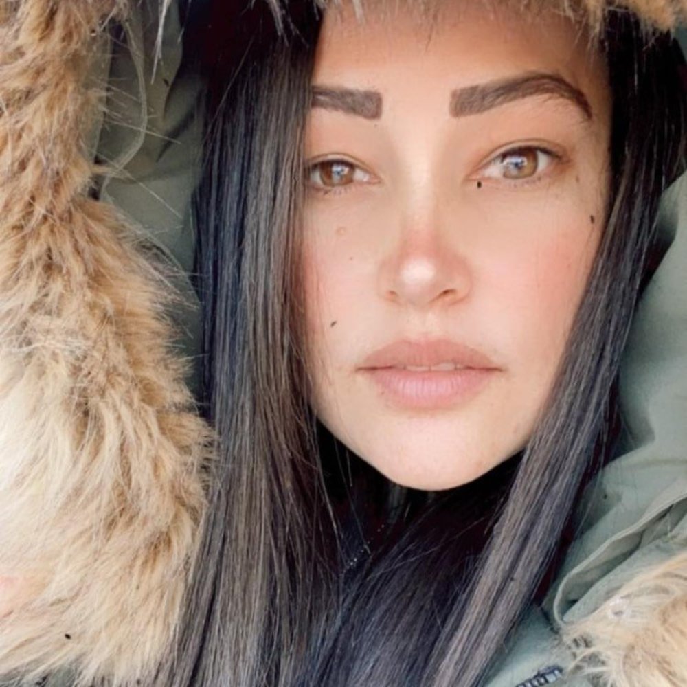 Meet your Posher, Chiki